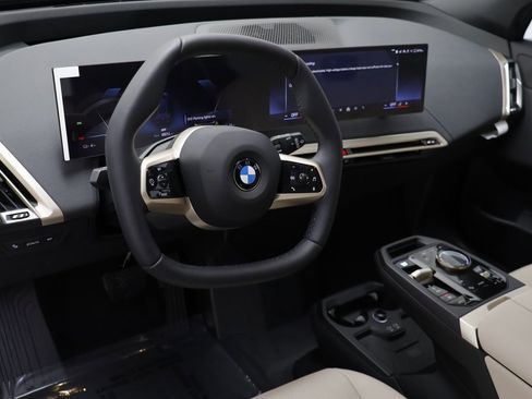 New 2026 BMW iX xDrive45 image 6