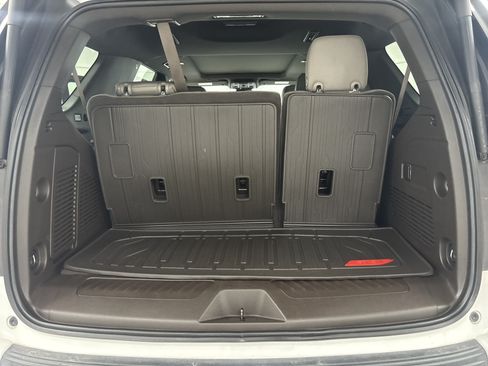 Used 2023 GMC Yukon SLT RWD image 21