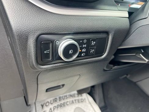 Certified 2023 Ford Explorer XLT w/ Equipment Group 202A AWD/4WD image 8