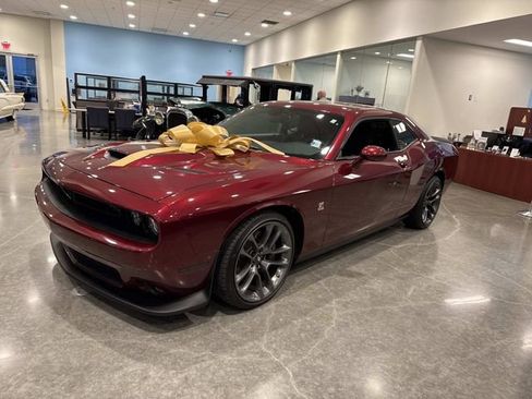 Used 2021 Dodge Challenger R/T Scat Pack image 4