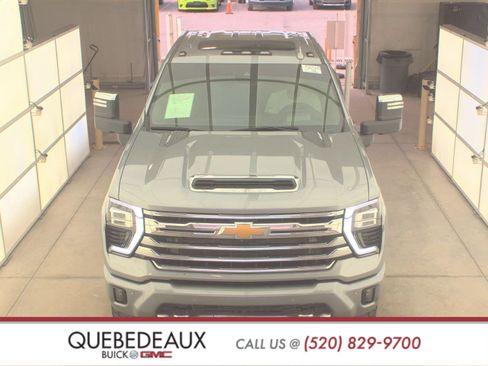 Used 2024 Chevrolet Silverado 3500 High Country w/ High Country Premium Package image 2
