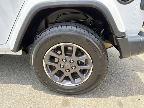 Used 2021 Jeep Wrangler Unlimited Sport AWD/4WD image 19