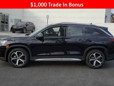 New 2026 Volkswagen Tiguan SE FWD image 6