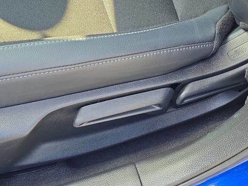 Used 2023 Honda Civic Sport image 6