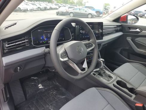 New 2025 Volkswagen Jetta SE image 12
