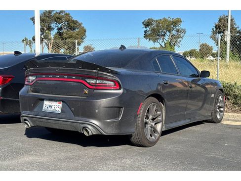 Used 2021 Dodge Charger Scat Pack image 3