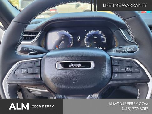 New 2025 Jeep Grand Cherokee L Altitude AWD/4WD image 23