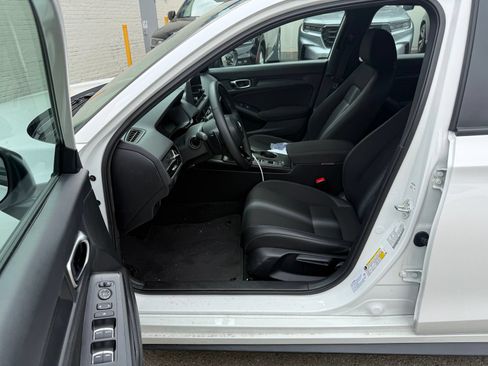 Used 2025 Honda Civic Sport image 7