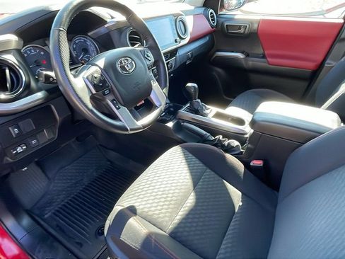 Used 2022 Toyota Tacoma SR5 image 14