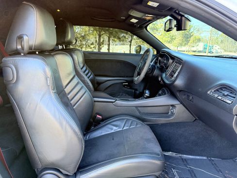 Used 2019 Dodge Challenger SRT Hellcat w/ Alcantara Appearance Package image 34