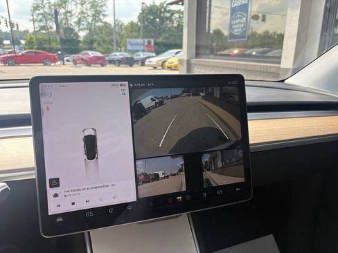 Used 2020 Tesla Model Y Long Range AWD/4WD image 23