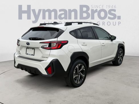 Certified 2024 Subaru Crosstrek 2.0i Premium w/ Crosstrek Mirror Package AWD/4WD image 3