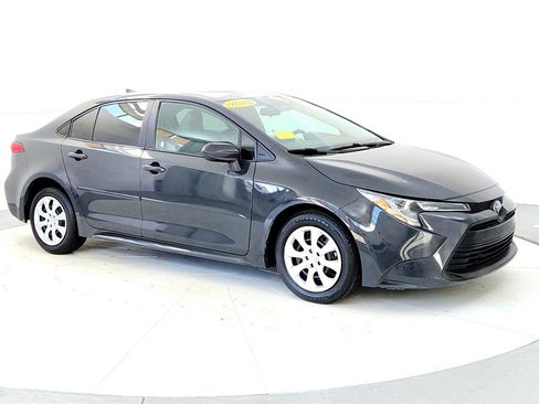 Certified 2024 Toyota Corolla LE image 7