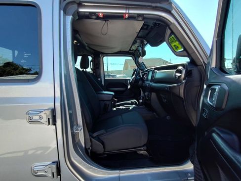 Used 2020 Jeep Gladiator Sport w/ Quick Order Package 24S AWD/4WD image 45