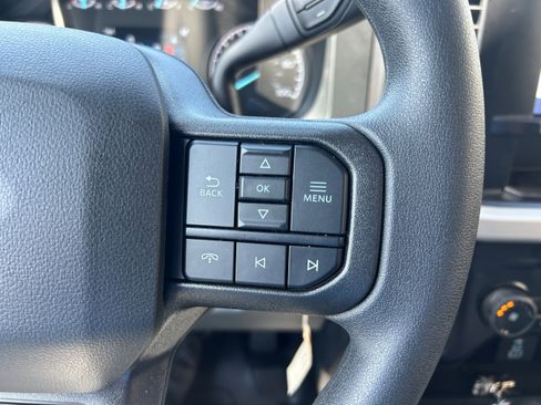 New 2025 Ford F550 4x4 Supercab Super Duty image 40