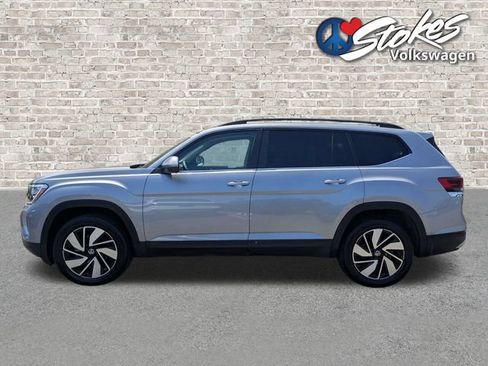 Certified 2025 Volkswagen Atlas SE FWD image 7