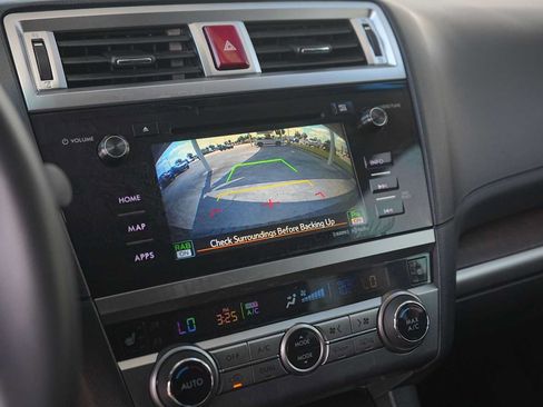 Used 2017 Subaru Outback 3.6R Limited AWD/4WD image 22