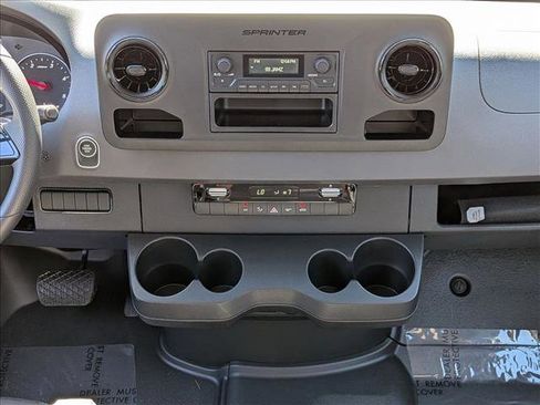 Used 2025 Mercedes-Benz Sprinter 2500 image 12