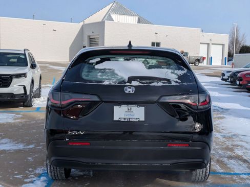 Certified 2023 Honda HR-V LX image 8