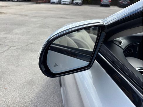 Used 2017 Mercedes-Benz S 550 Cabriolet image 21