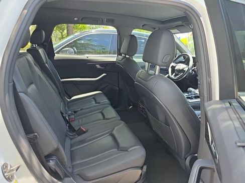 Used 2023 Audi Q7 2.0T Premium Plus w/ Premium Plus Package AWD/4WD image 8