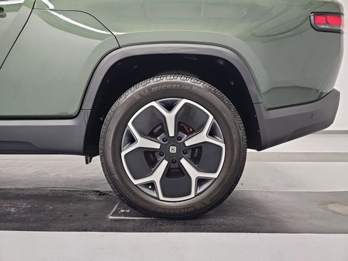 Used 2022 Rivian R1T Adventure AWD/4WD image 10