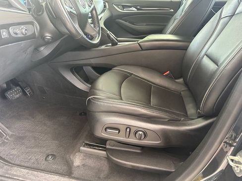 Used 2019 Buick Enclave Avenir w/ Avenir Technology Package FWD image 15