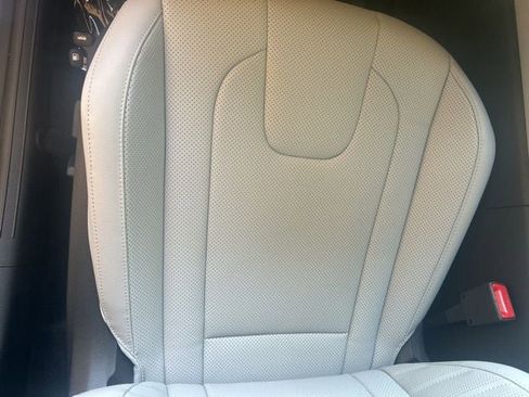 New 2026 Hyundai Elantra Limited image 16