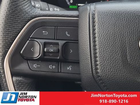 Used 2024 Toyota Tacoma TRD Off-Road AWD/4WD image 28