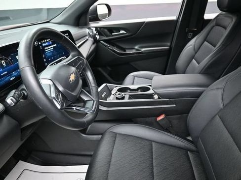 Certified 2026 Chevrolet Equinox LT w/ Convenience Package II AWD/4WD image 16