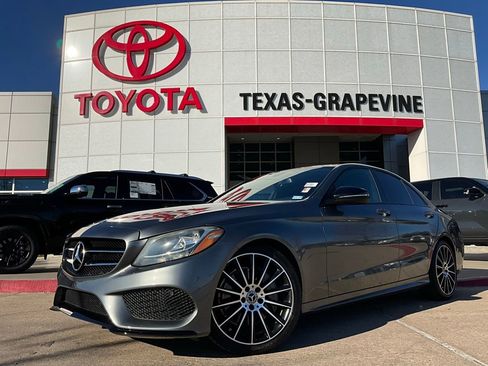 Used 2018 Mercedes-Benz C 300 Sedan image 2