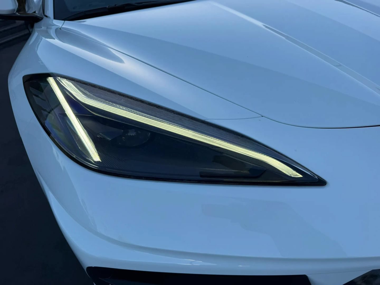 Used 2025 Chevrolet Corvette Stingray Coupe w/ 1LT RWD image 27