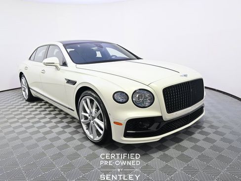 Used 2024 Bentley Flying Spur V8 image 10