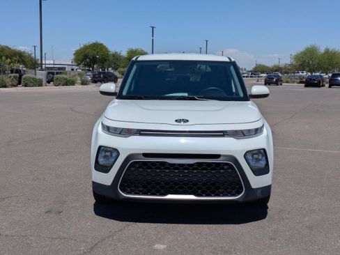 Used 2021 Kia Soul LX FWD image 8