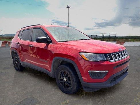 Used 2017 Jeep Compass Sport FWD image 2