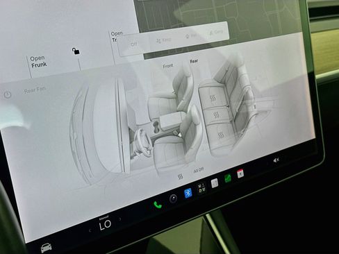Used 2018 Tesla Model 3 Long Range RWD image 23