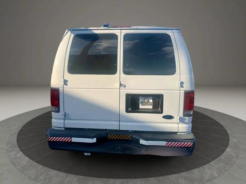 Used 2008 Ford E-350 and Econoline 350 Super Duty RWD image 7