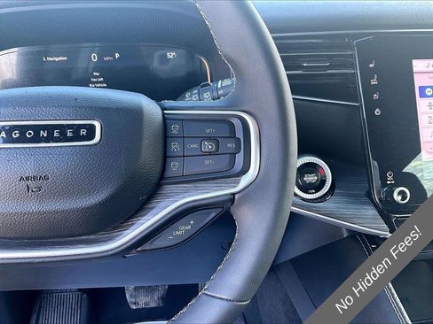 Used 2024 Jeep Wagoneer Series III AWD/4WD image 16