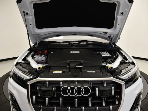 Used 2025 Audi Q7 3.0T Premium Plus w/ Premium Plus Package AWD/4WD image 12