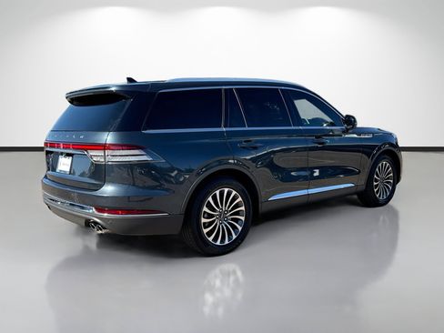 Used 2022 Lincoln Aviator Reserve w/ Elements Package Plus image 3