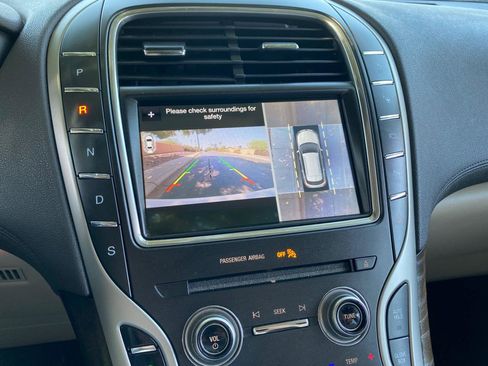 Used 2019 Lincoln Nautilus Reserve FWD image 58