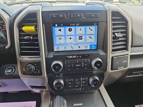 Used 2017 Ford F150 Lariat w/ Equipment Group 502A Luxury AWD/4WD image 17