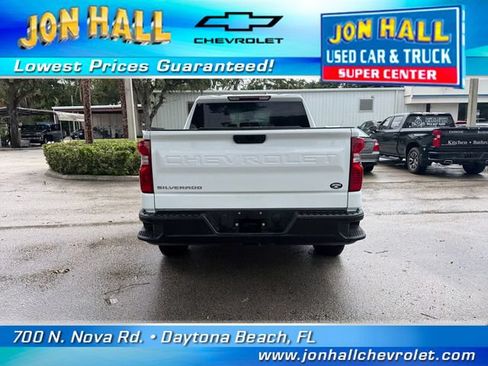 Used 2022 Chevrolet Silverado 1500 W/T w/ WT Convenience Package AWD/4WD image 12