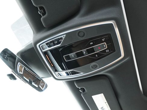 New 2025 Audi A8 L 3.0T image 33