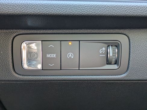 New 2026 Chevrolet Traverse High Country image 16