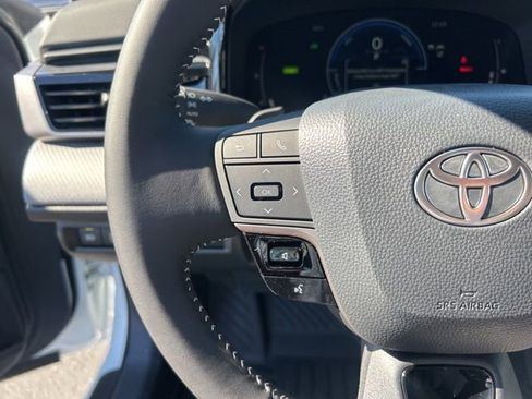 New 2026 Toyota Camry SE FWD image 19
