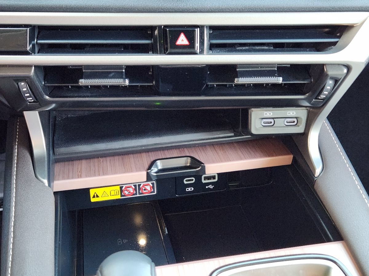 Used 2024 Lexus RX 350 Premium w/ Cold Area Package FWD image 32