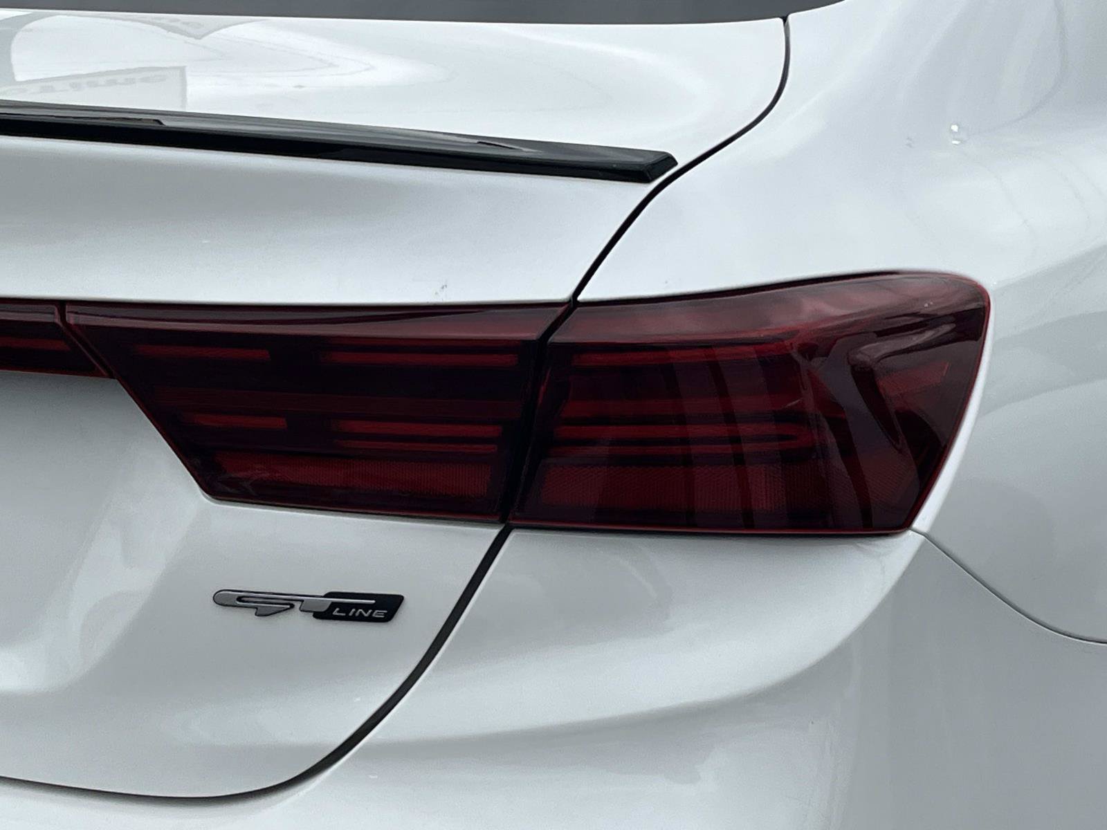 Used 2022 Kia Forte GT-Line FWD image 7