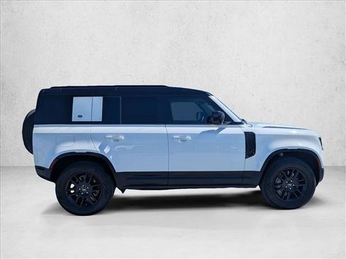 Used 2024 Land Rover Defender 110 S AWD/4WD image 4