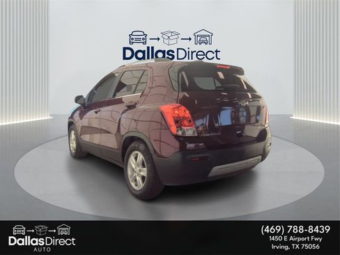 Used 2016 Chevrolet Trax LT w/ LT Sun and Sound Package image 9